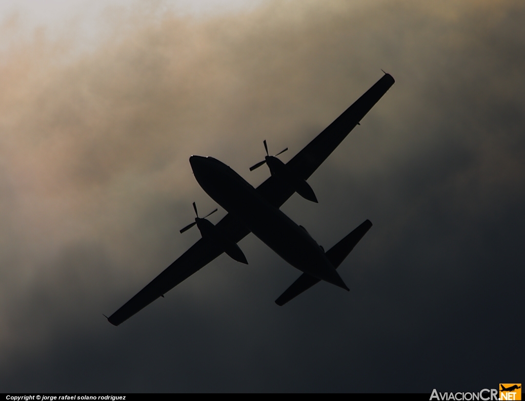 HP-1732PST - Fokker 70 - Air Panama