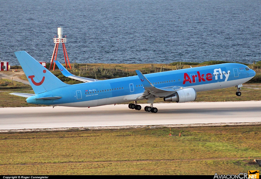 PH-OYJ - Boeing 767-304/ER - ArkeFly