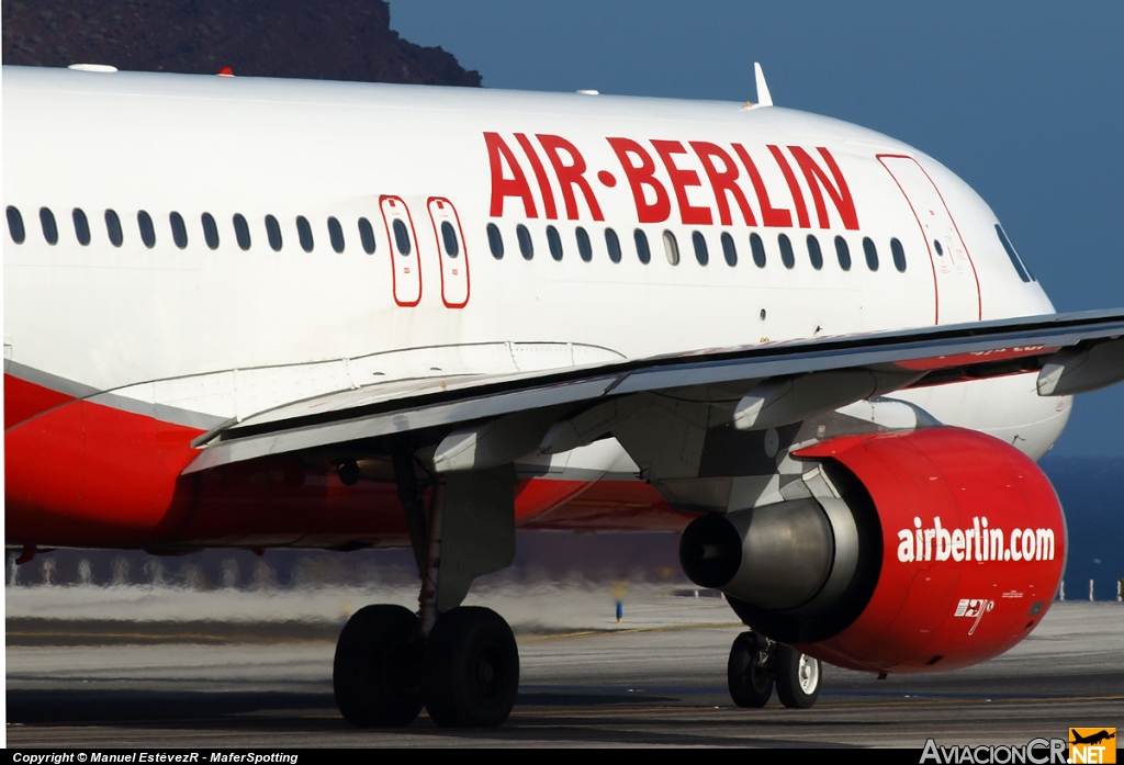 D-ALTJ - Airbus A320-214 - Air Berlin