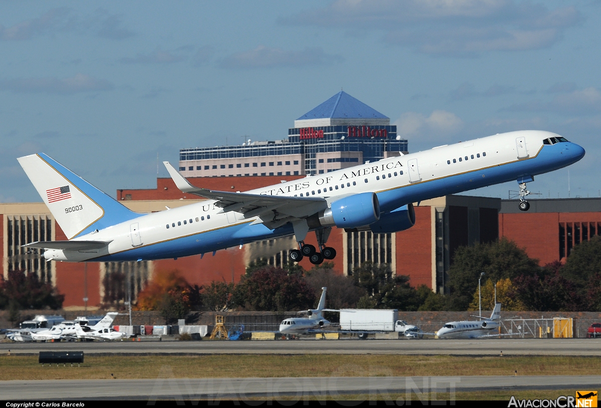 99-0003 - Boeing C-32A - USAF - Fuerza Aerea de EE.UU