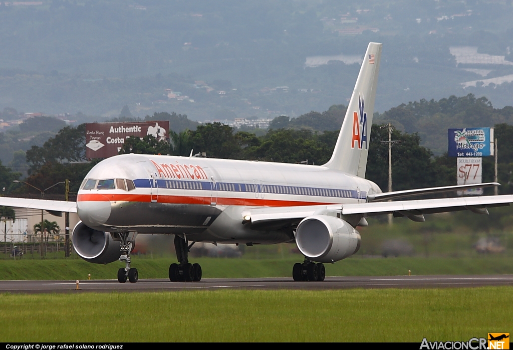 N655AA - Boeing 757-223 - American Airlines