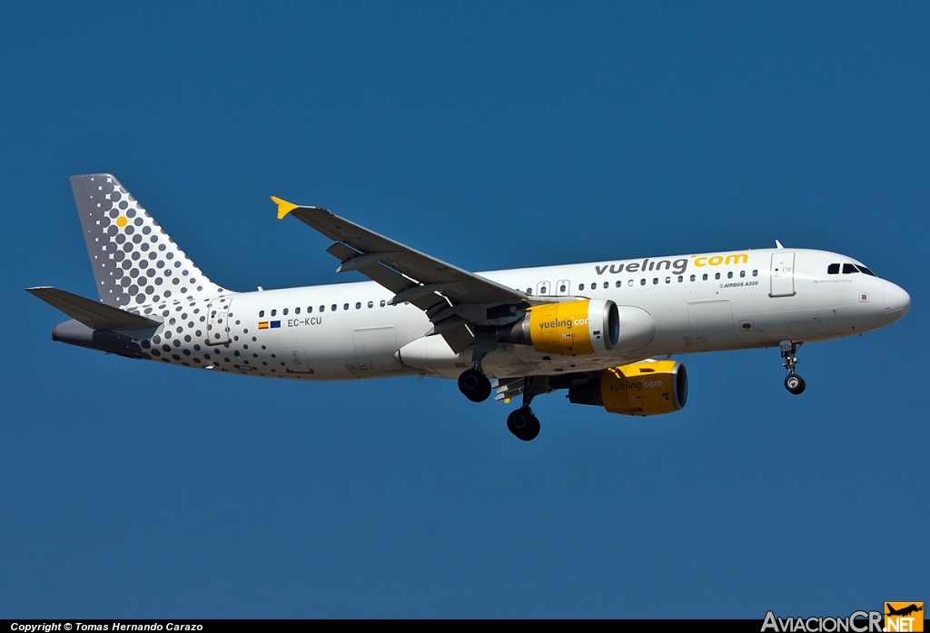 EC-KCU - Airbus A320-216 - Vueling