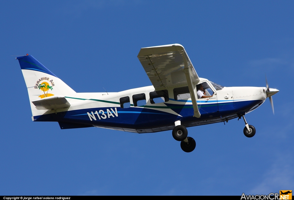 N13AV - Gippsland GA-8 Airvan - Paradise Air