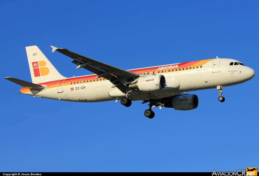 EC-IZH - Airbus A320-214 - Iberia