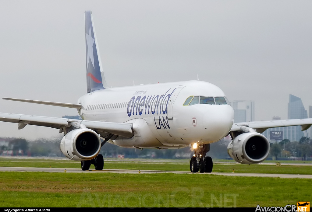 LV-BFO - Airbus A320-233 - LAN Argentina