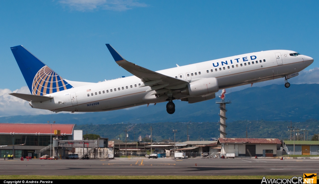 N76508 - Boeing 737-824 - United Airlines