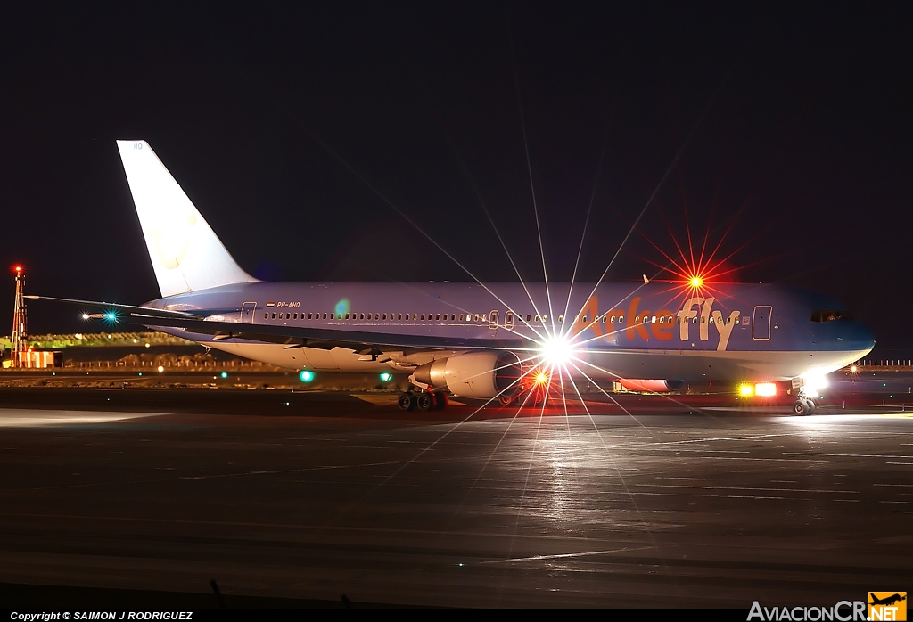PH-AHQ - Boeing 767-383/ER - ArkeFly
