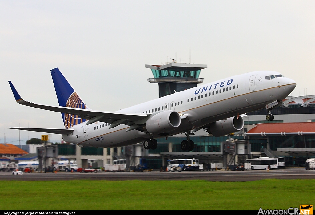 N76522 - Boeing 737-824 - United (Continental Airlines)