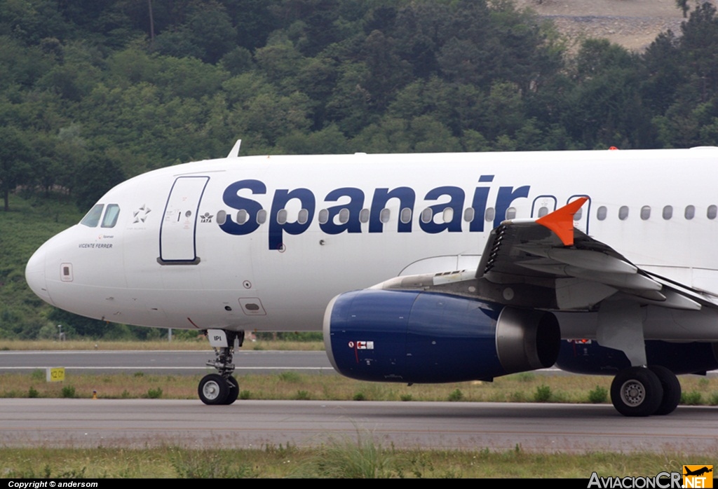 EC-IPI - Airbus A320-232 - Spanair