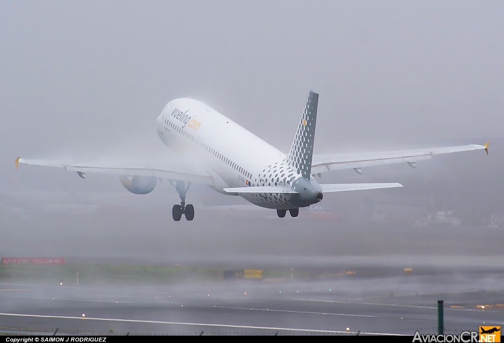 EC-KBU - Airbus A320-214 - Vueling