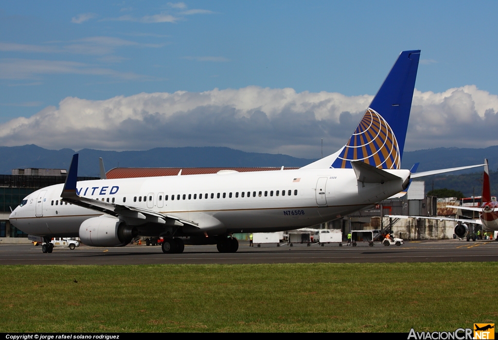 N76508 - Boeing 737-824 - United Airlines