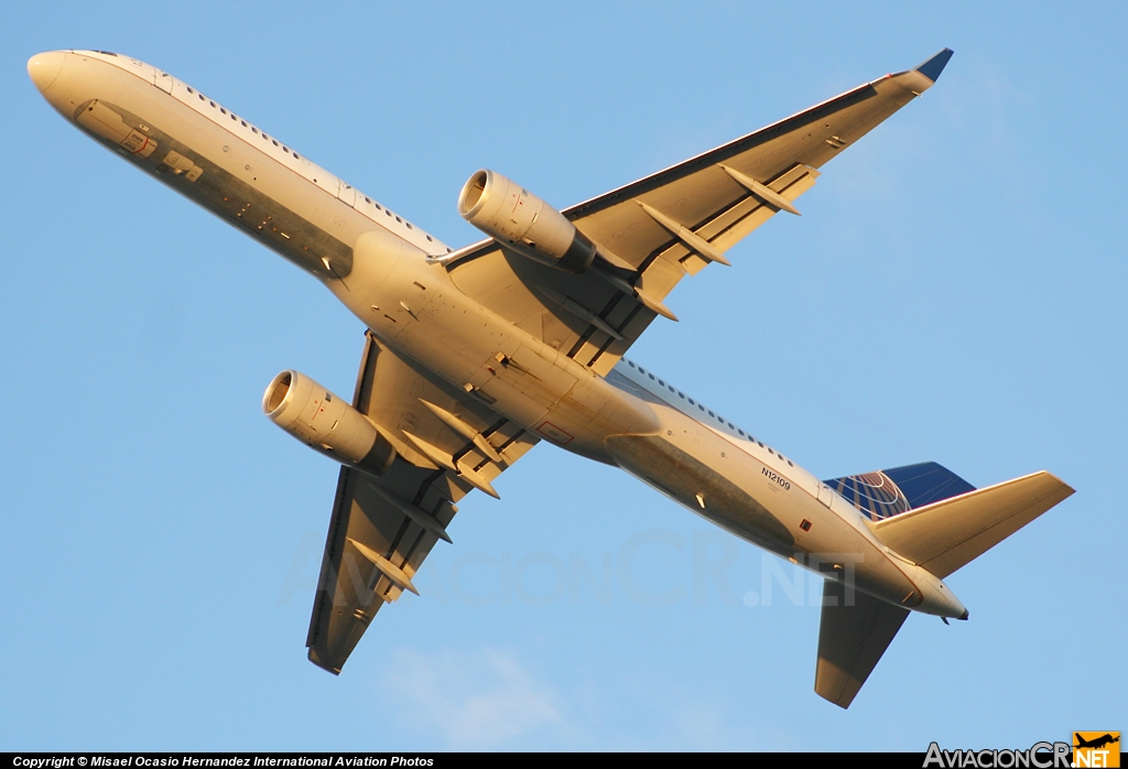 N12109 - Boeing 757-224 - Continental Airlines