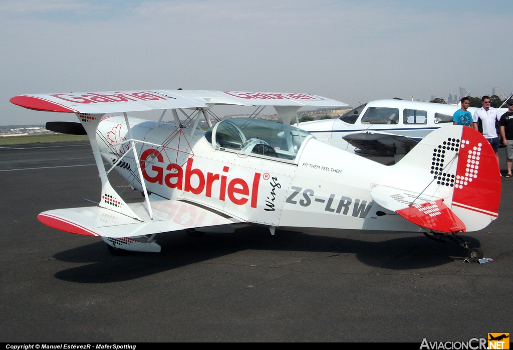 ZS-LRW - Pitts S-2B Special - Gabriel Wings