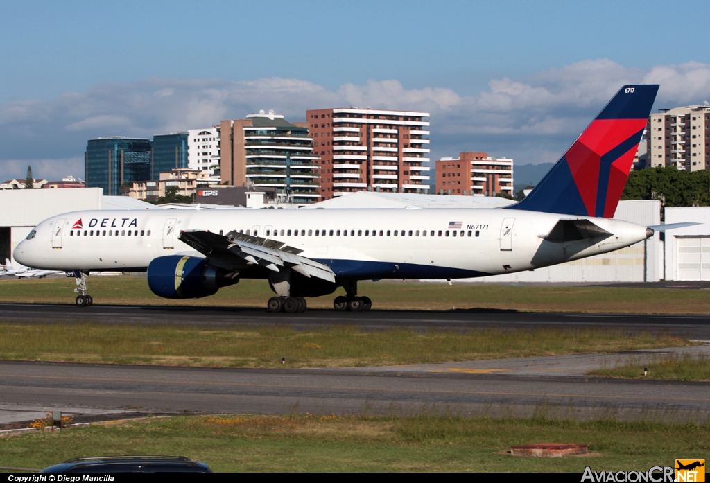 N67171 - Boeing 757-232 - Delta Air Lines