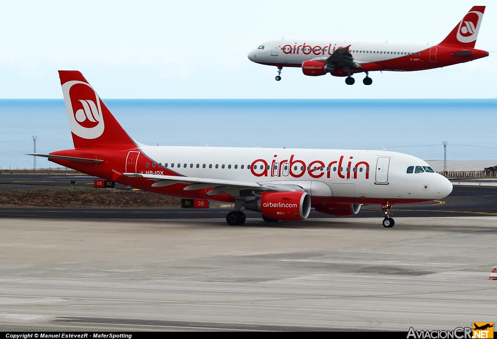 HB-IOX - Airbus A319-112 - Air Berlin