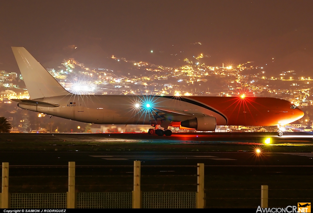 EC-LKV - Boeing 767-383ER - Gestair Cargo (TNT)