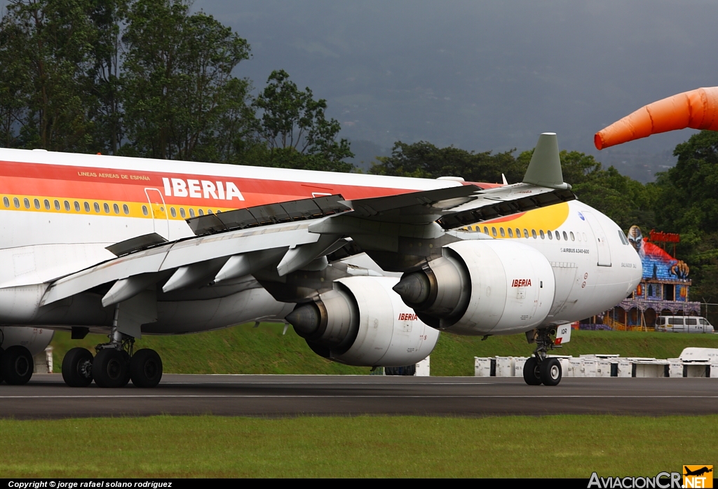 EC-IQR - Airbus A340-642 - Iberia