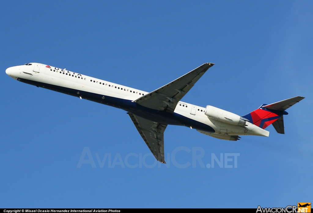 N978DL - McDonnell Douglas MD-88 - Delta Air Lines