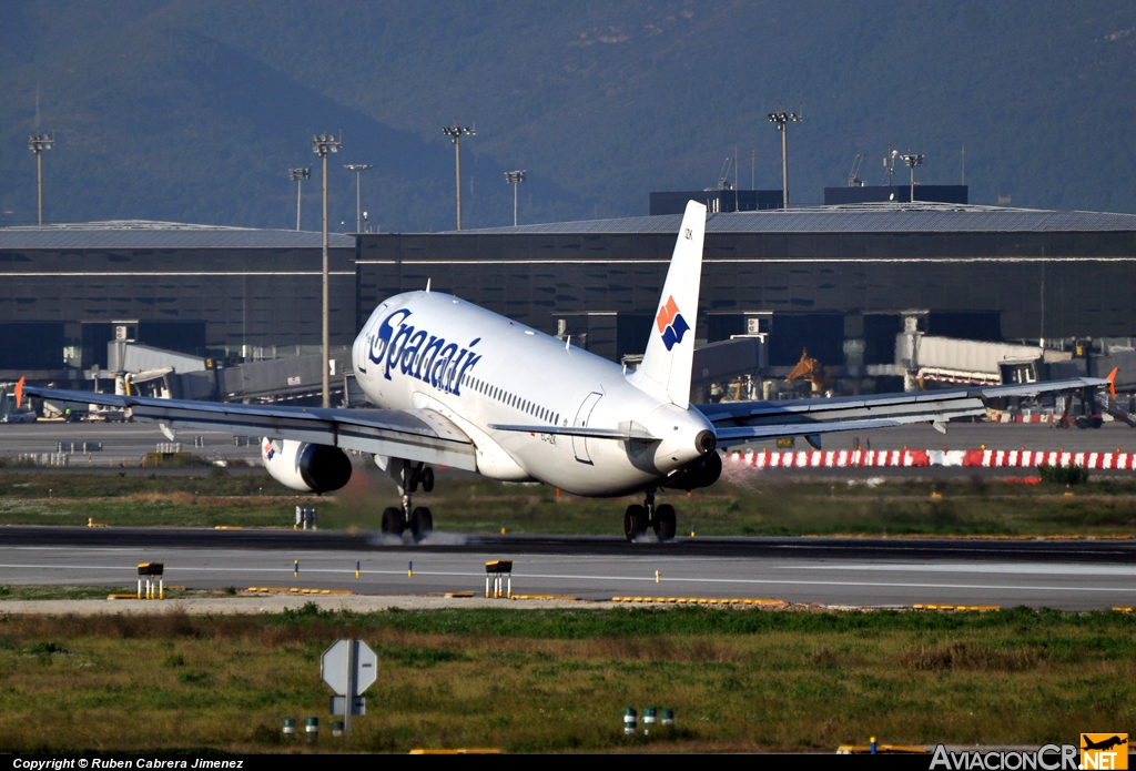 EC-IZK - Airbus A320-232 - Spanair
