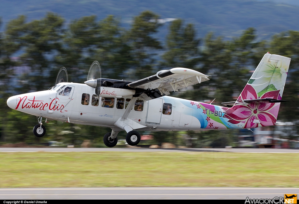 TI-BDZ - De Havilland Canada DHC-6-300 Twin Otter/VistaLiner - Nature Air