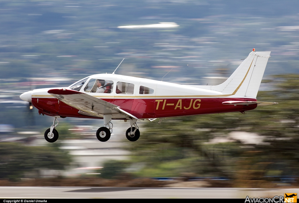 TI-AJG - Piper PA-28-181 Cherokee Archer II - ECDEA - Escuela Costarricense de Aviación