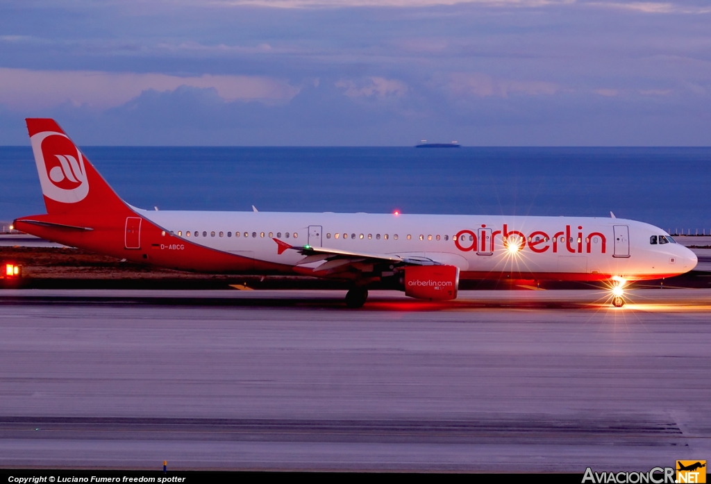 D-ABCG - Airbus A321-211 - Air Berlin