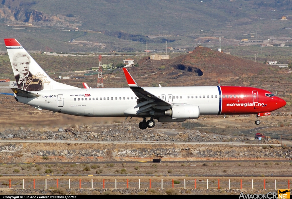 LN-NOB - Boeing 737-8FZ - Norwegian Air Shuttle