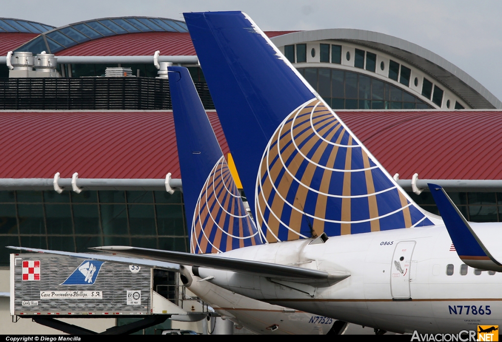 N77865 - Boeing 757-33N - United (Continental Airlines)