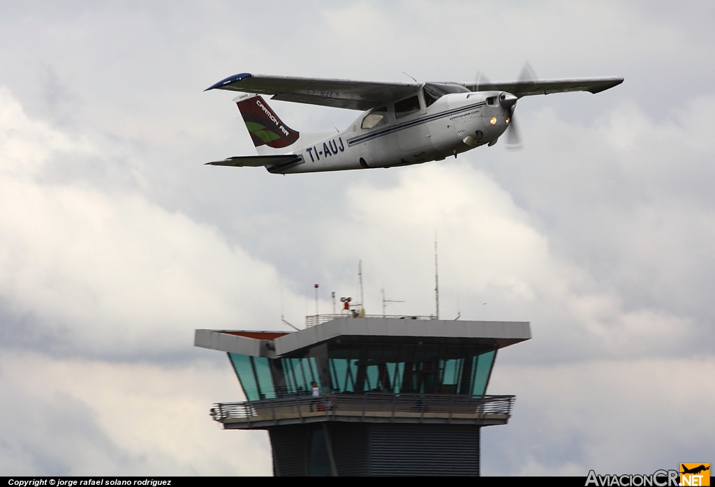 TI-AUJ - Cessna T210M Centurion II - Privado