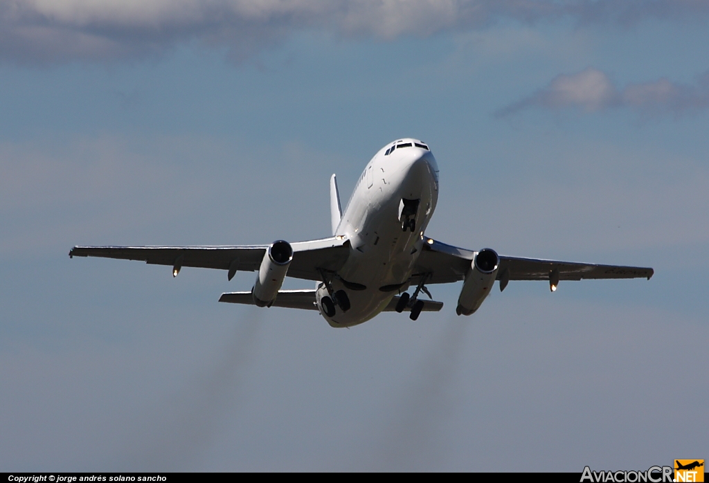 C-GCNO - Boeing 737-25A/Adv - Canadian North