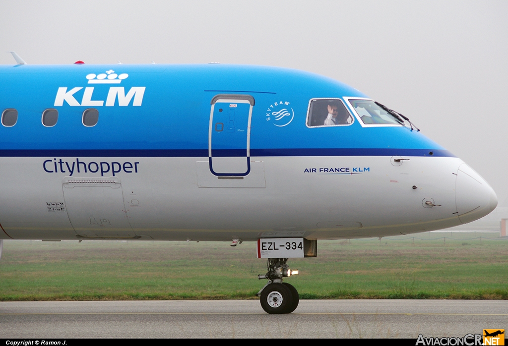 PH-EZL - Embraer-190STD-100 - KLM-Cityhopper