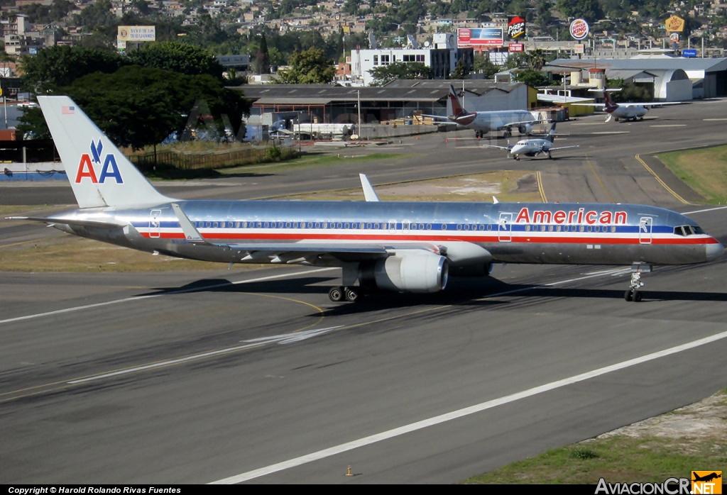 N655AA - Boeing 757-223 - American Airlines