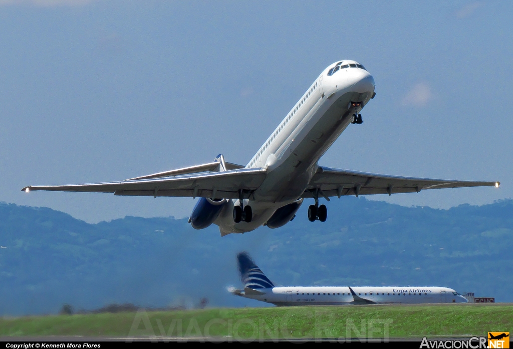 LV-BDE - McDonnell Douglas MD-83 (DC-9-83) - Austral Líneas Aéreas