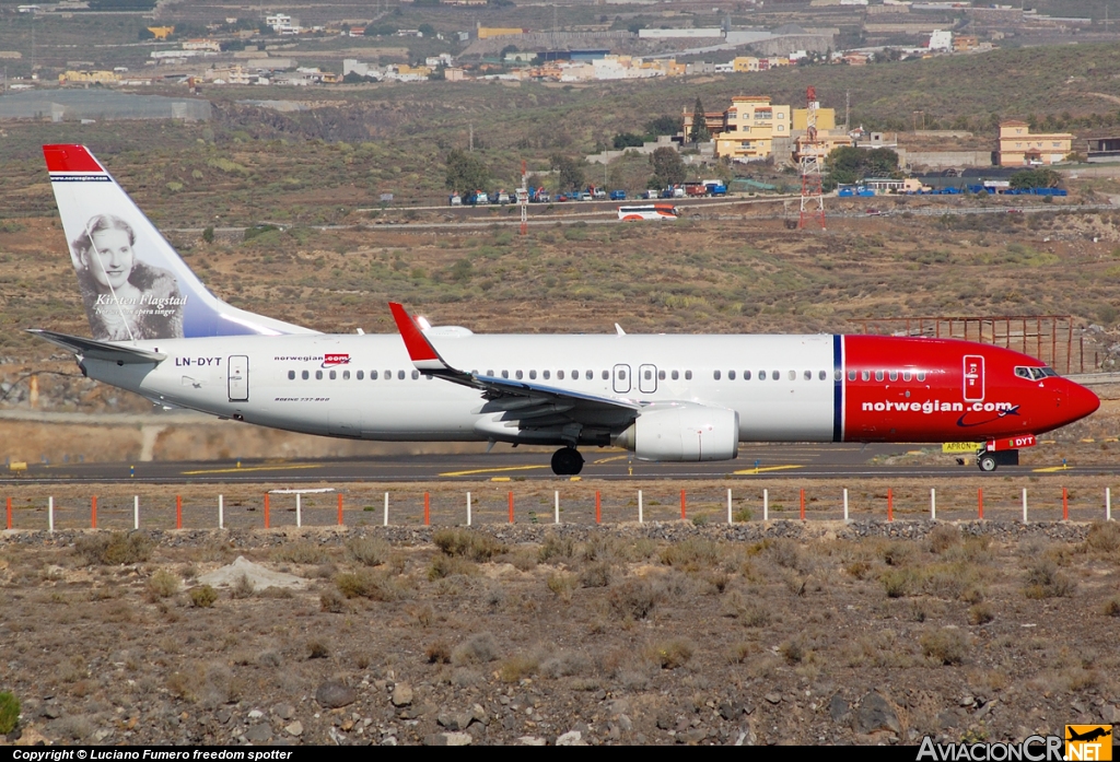 LN-DYT - Boeing 737-8JP - Norwegian Air Shuttle