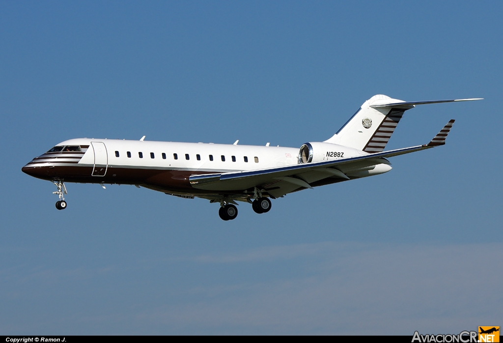 N288Z - Bombardier BD-700-1A10 Global Express - Privado
