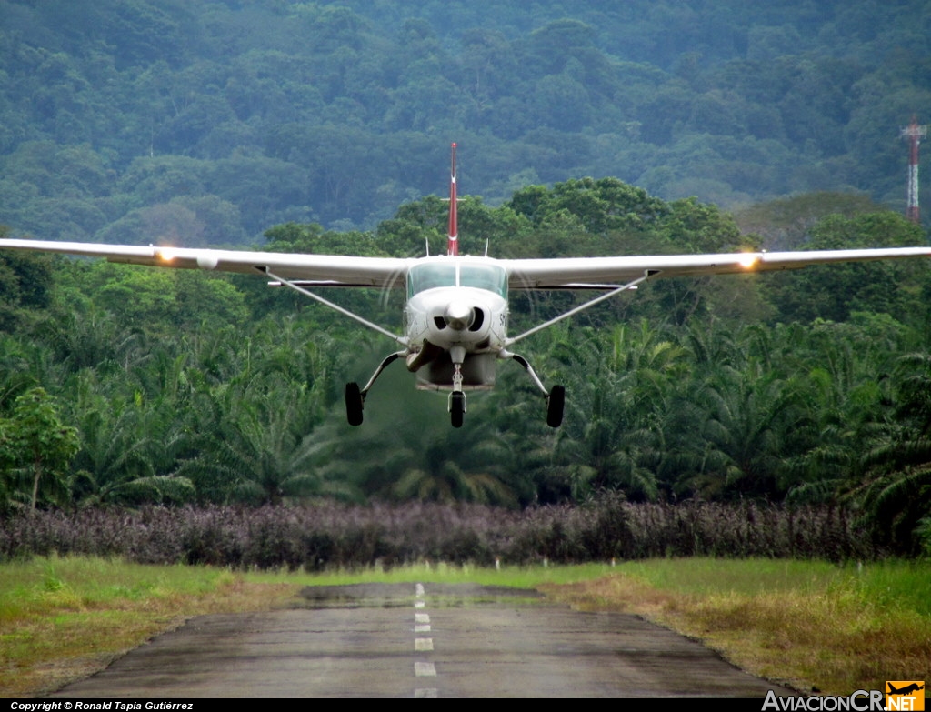 TI-BCV - Cessna 208B Grand Caravan - SANSA - Servicios Aereos Nacionales S.A.