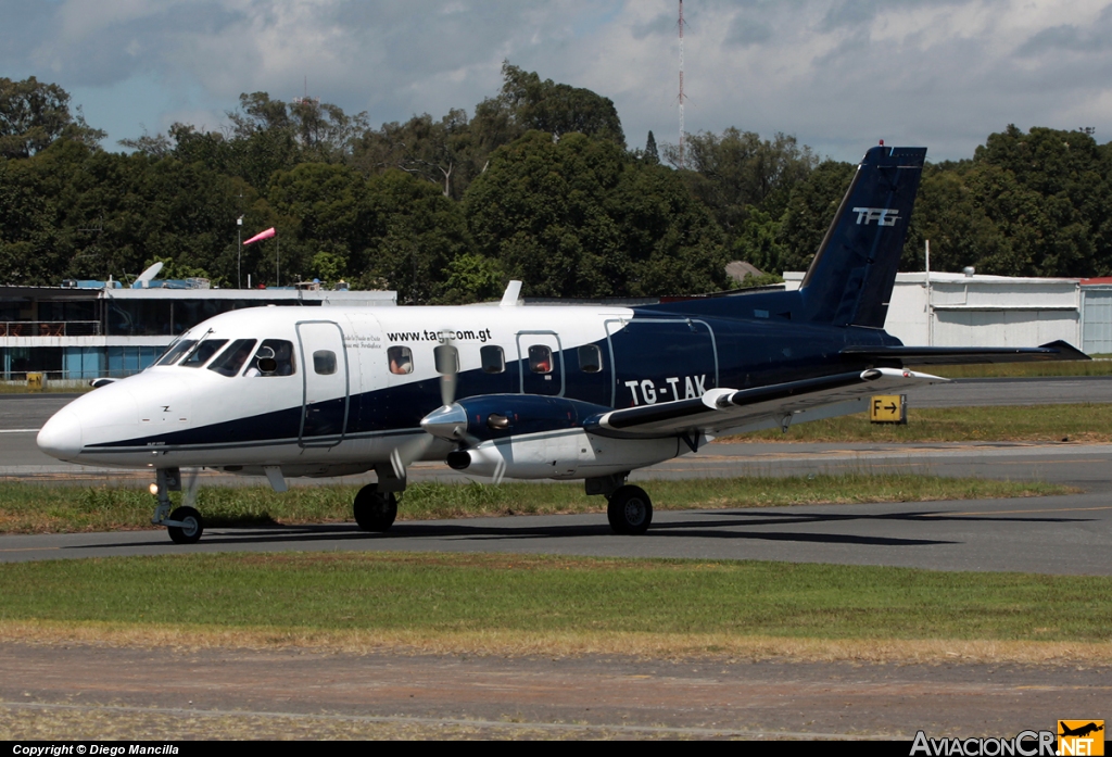 TG-TAK - Embraer EMB-110P1 Bandeirante - TAG Airlines - Transportes Aéreos Guatemaltecos