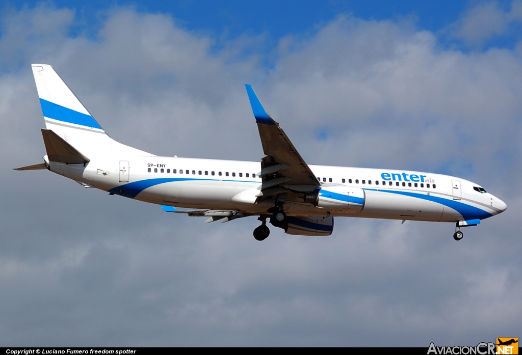 SP-ENY - Boeing 737-86N - Enter Air