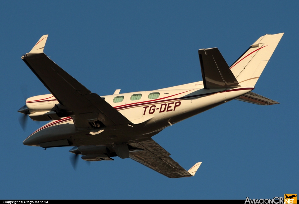 TG-DEP - Piper PA-31-310 Navajo - Privado