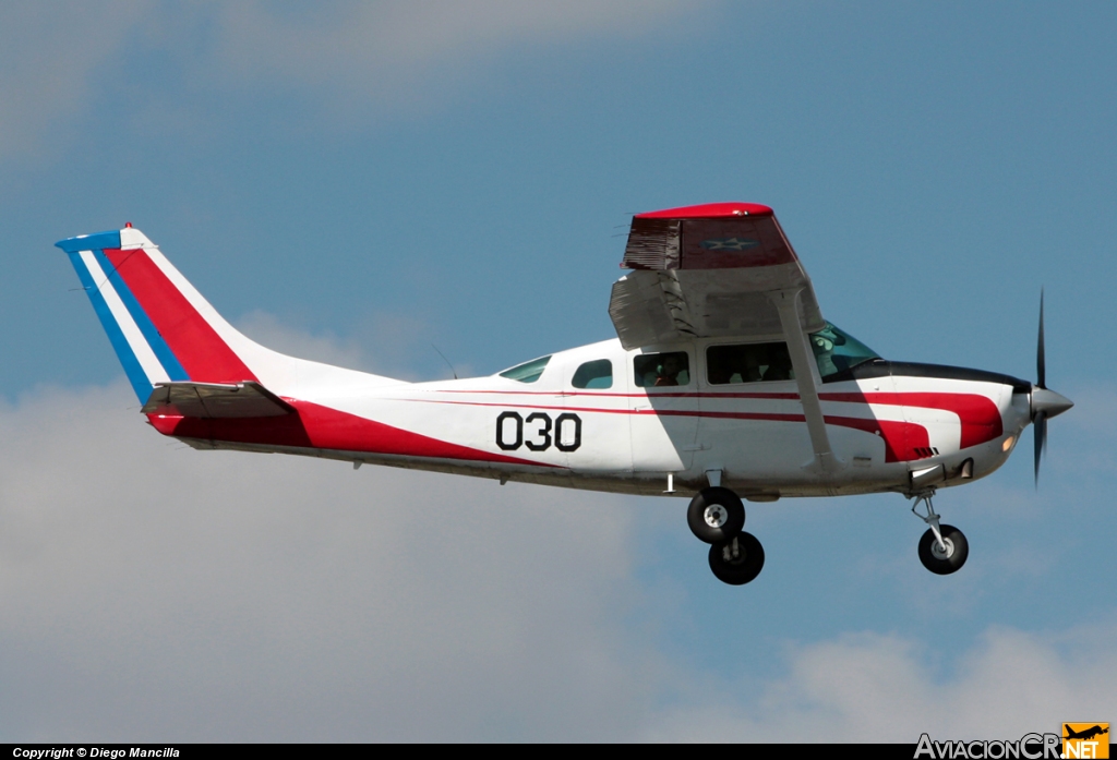 FAG 030 - Cessna 206 - Fuerza Aérea Guatemalteca