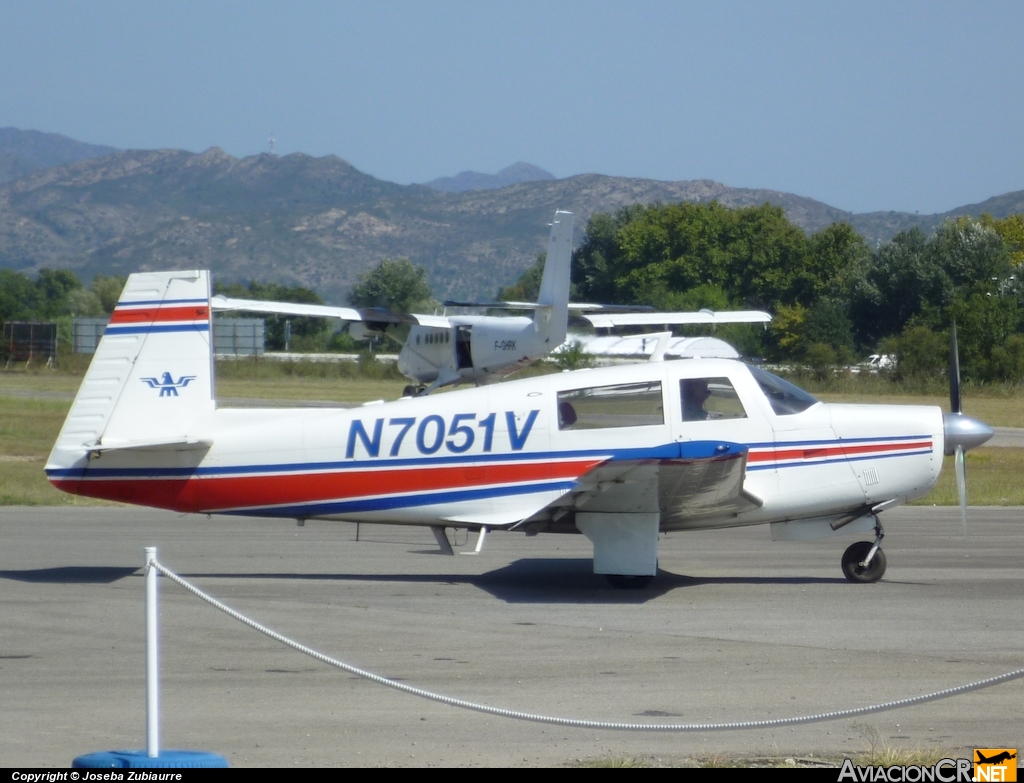 N7051V - Mooney M20 - Privado