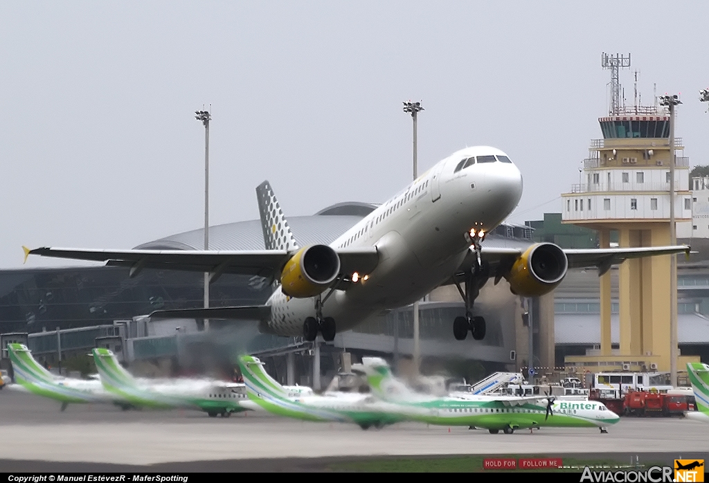 EC-LAB - Airbus A320-214 - Vueling