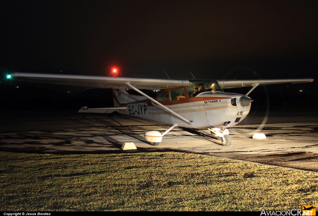 EC-JYP - Cessna 172N Skyhawk 100 II - Air Olé