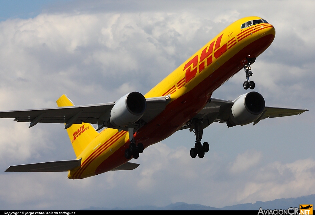 HP-2010DAE - Boeing 757-27A(PCF) - DHL Aero Expreso