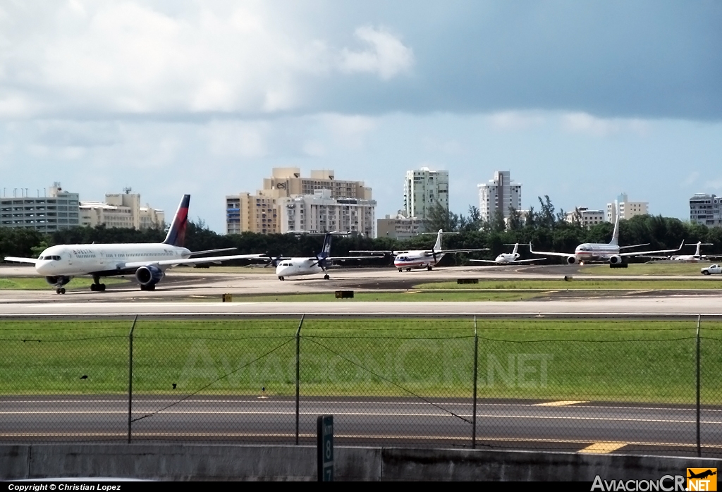 N6714Q - Boeing 757-232 - Delta Air Lines