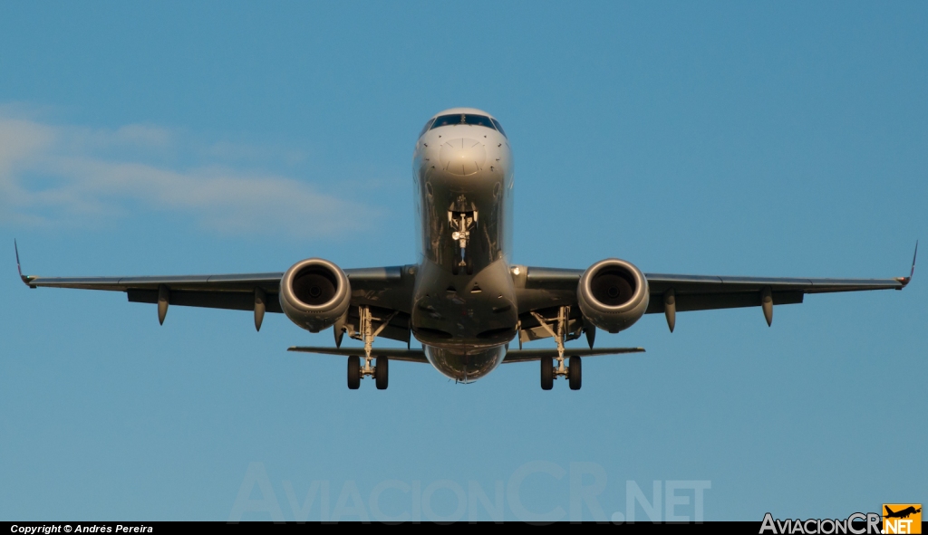 N938TA - Embraer 190-100IGW - TACA