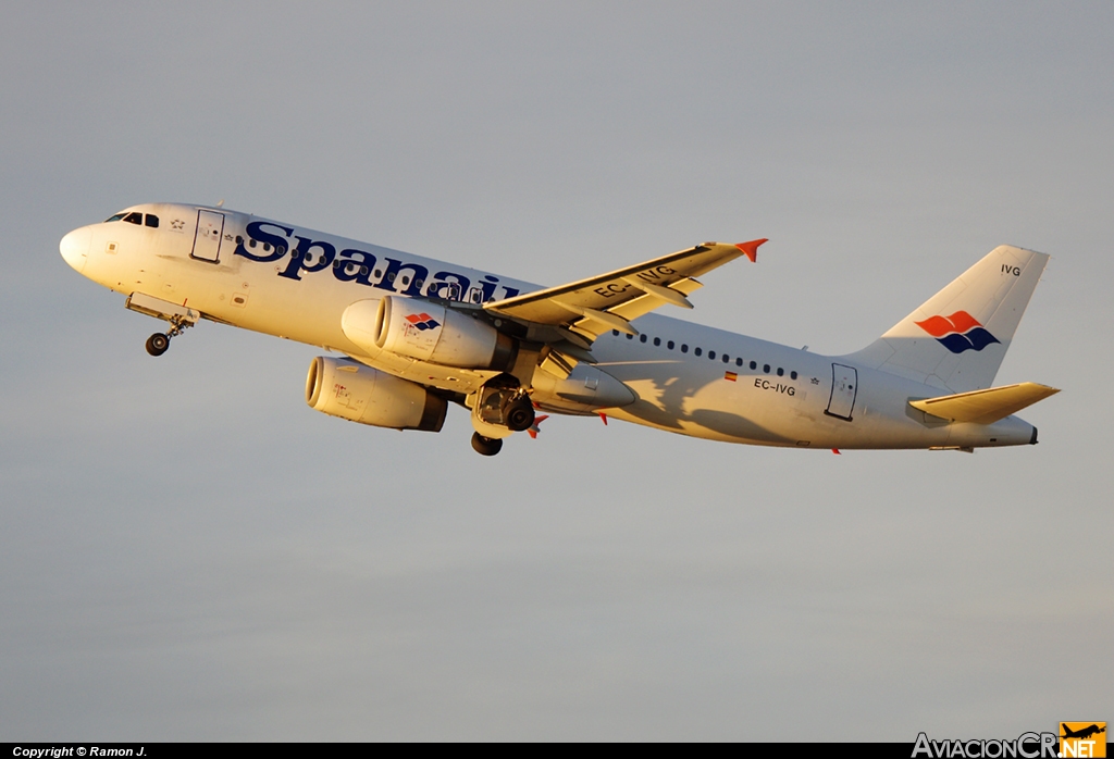 EC-IVG - Airbus A320-232 - Spanair