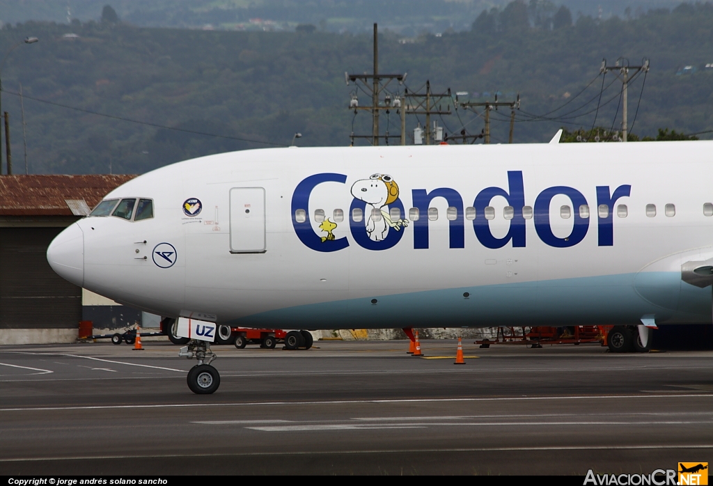 D-ABUZ - Boeing 767-330(ER) - Condor