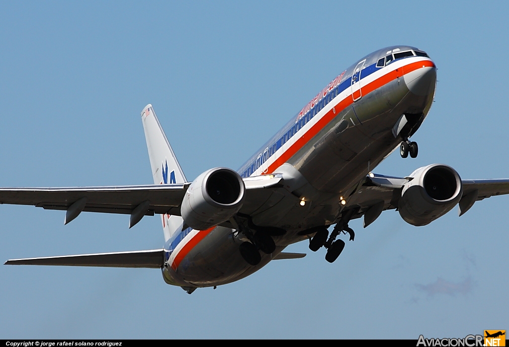 N915AN - Boeing 737-823 - American Airlines