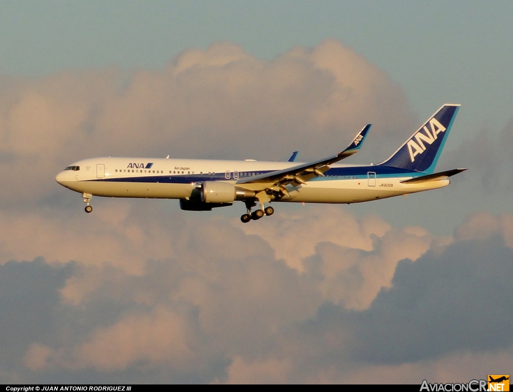 JA-620A - Boeing 767-381/ER - All Nippon Airways - ANA (Air Japan)